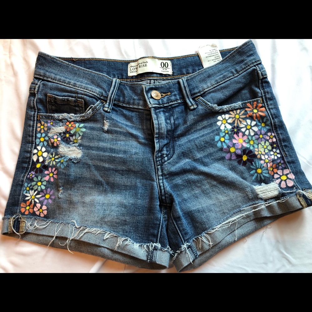 Hand painted Abercrombie 00 denim shorts. Floral